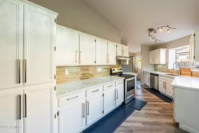 15818 N 6th Avenue, Phoenix, AZ 85023 - Photo 16