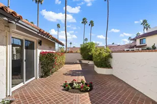 5770 N Scottsdale Rd, Paradise Valley, AZ 85253 - Photo 2