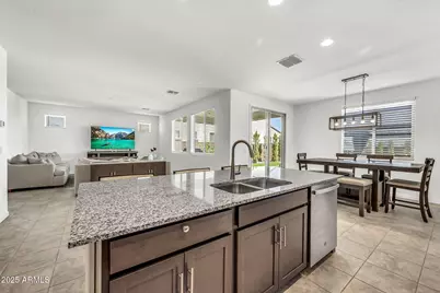 9009 W Orange Drive, Glendale, AZ 85305 - Photo 10