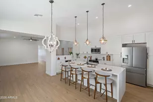 2037 N 22nd St, Phoenix, AZ 85006 - Photo 10