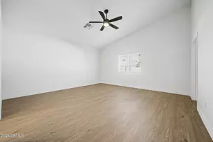 2037 N 22nd St, Phoenix, AZ 85006 - Photo 16