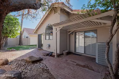 942 W Barbados Drive, Gilbert, AZ 85233 - Photo 6