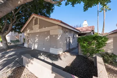 942 W Barbados Drive, Gilbert, AZ 85233 - Photo 2