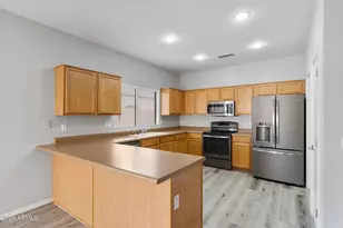 10114 E Kilarea Ave, Mesa, AZ 85209 - Photo 2