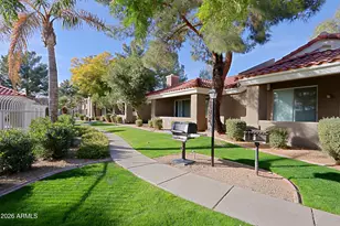 2929 W Yorkshire Dr, Phoenix, AZ 85027 - Photo 42