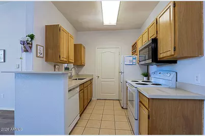 2929 W Yorkshire Drive #2101, Phoenix, AZ 85027 - Photo 6