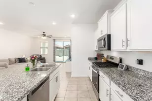 39985 W Rio Lobo Dr, Maricopa, AZ 85138 - Photo 10