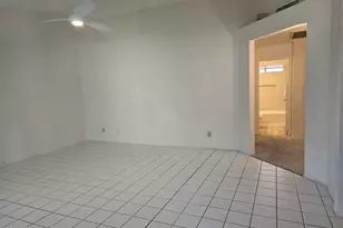 3033 E Siesta Ln, Phoenix, AZ 85050 - Photo 4