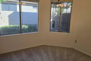 3033 E Siesta Ln, Phoenix, AZ 85050 - Photo 10