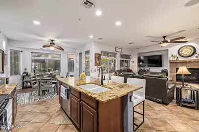 2226 W Hedgehog Place, Phoenix, AZ 85085 - Photo 12