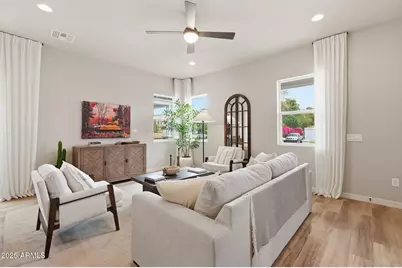 109 W Willo Court, Phoenix, AZ 85003 - Photo 1