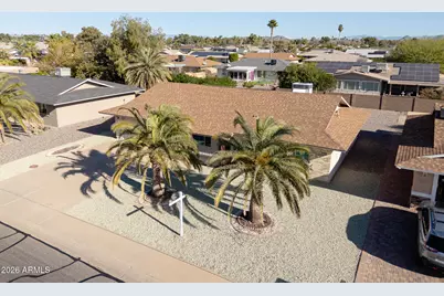 9506 W Country Club Drive W, Sun City, AZ 85373 - Photo 4