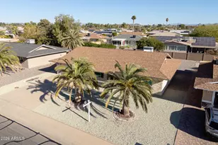 9506 W Country Club Dr W, Sun City, AZ 85373 - Photo 4