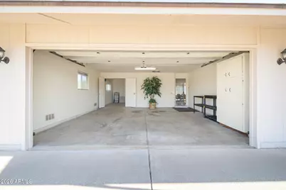 9506 W Country Club Drive W, Sun City, AZ 85373 - Photo 34