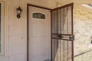 9506 W Country Club Dr W, Sun City, AZ 85373 - Photo 8