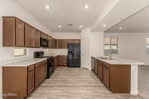 6314 S 34th Ln, Phoenix, AZ 85041 - Photo 10