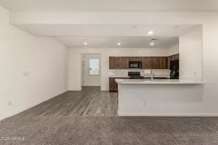 6314 S 34th Ln, Phoenix, AZ 85041 - Photo 8