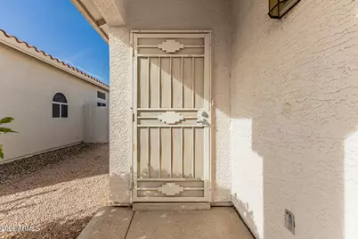 11546 W Sonoran Court, Surprise, AZ 85378 - Photo 6