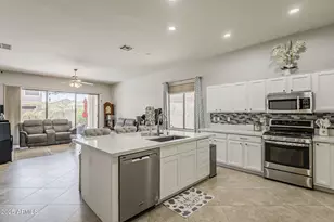 43319 W Oakland Ct, Maricopa, AZ 85138 - Photo 8