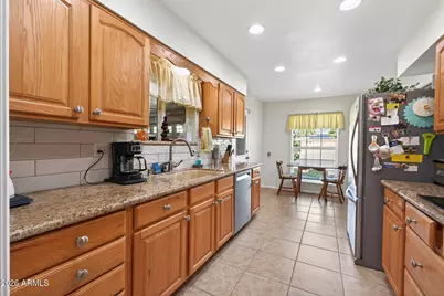 10609 W Mission Lane, Sun City, AZ 85351 - Photo 20