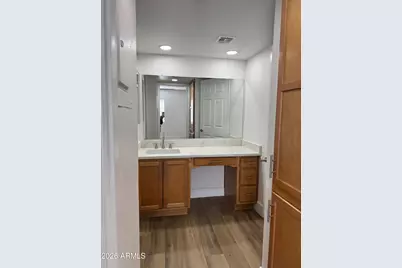 3825 E Camelback Road E #226, Phoenix, AZ 85018 - Photo 16