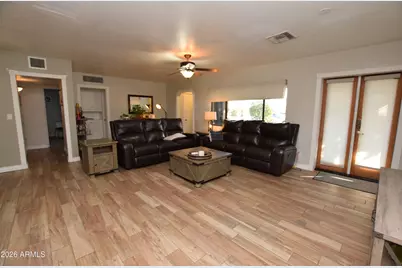 946 E Denton Lane, Phoenix, AZ 85014 - Photo 6