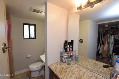 946 E Denton Lane, Phoenix, AZ 85014 - Photo 14