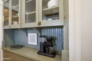 2549 N Mitchell St, Phoenix, AZ 85006 - Photo 14