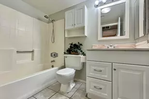 2145 E Center Ln, Tempe, AZ 85281 - Photo 14