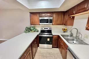 2145 E Center Ln, Tempe, AZ 85281 - Photo 4