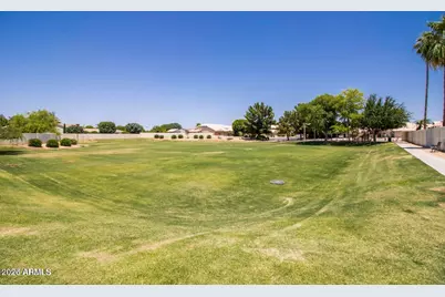 1450 N Roadrunner Drive, Gilbert, AZ 85234 - Photo 30