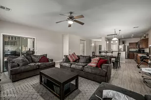 354 E Palomino Way, San Tan Valley, AZ 85143 - Photo 4