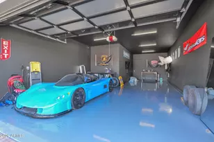 8430 S 10th Ln, Phoenix, AZ 85041 - Photo 6