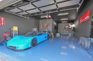 8430 S 10th Ln, Phoenix, AZ 85041 - Photo 6