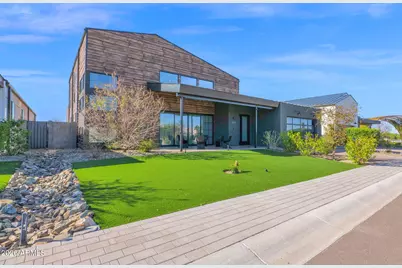 8430 S 10th Lane #3, Phoenix, AZ 85041 - Photo 2