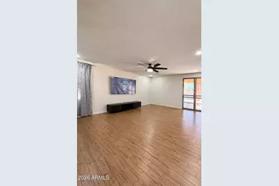 1906 E Patrick Lane, Phoenix, AZ 85024 - Photo 2