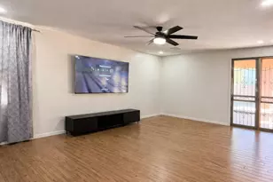 1906 E Patrick Ln, Phoenix, AZ 85024 - Photo 2