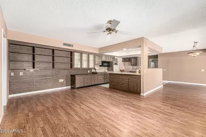 9710 W Forrester Drive, Sun City, AZ 85351 - Photo 10