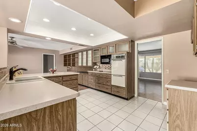 9710 W Forrester Drive, Sun City, AZ 85351 - Photo 12