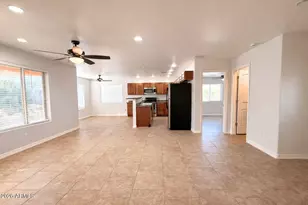 10545 W Buena Vista Dr, Arizona City, AZ 85123 - Photo 18