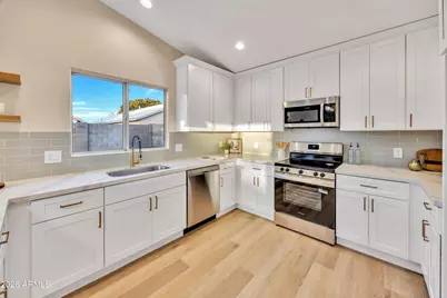 7846 W Solano Drive, Glendale, AZ 85303 - Photo 10