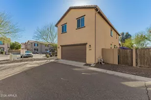 2419 N 73rd Ln, Phoenix, AZ 85035 - Photo 4