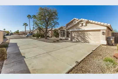 11544 W Mountain Lion Court, Surprise, AZ 85378 - Photo 4