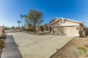 11544 W Mountain Lion Ct, Surprise, AZ 85378 - Photo 4