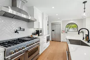 8001 N 3rd Pl, Phoenix, AZ 85020 - Photo 8