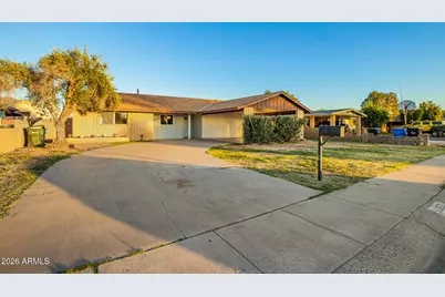 10625 N 36th Avenue, Phoenix, AZ 85029 - Photo 1