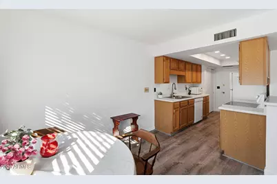 744 E North Lane #2, Phoenix, AZ 85020 - Photo 12