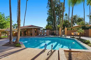 744 E North Ln, Phoenix, AZ 85020 - Photo 22