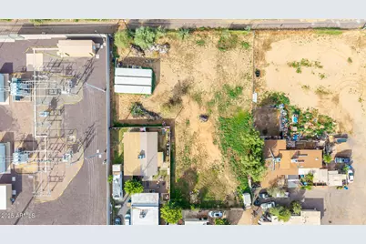 1724 W Desert Cove Avenue #-, Phoenix, AZ 85029 - Photo 10