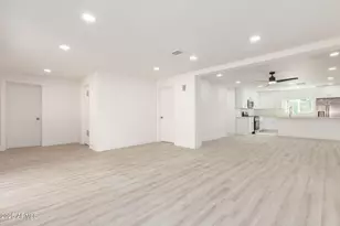 120 W Hu Esta Dr, Tempe, AZ 85282 - Photo 6